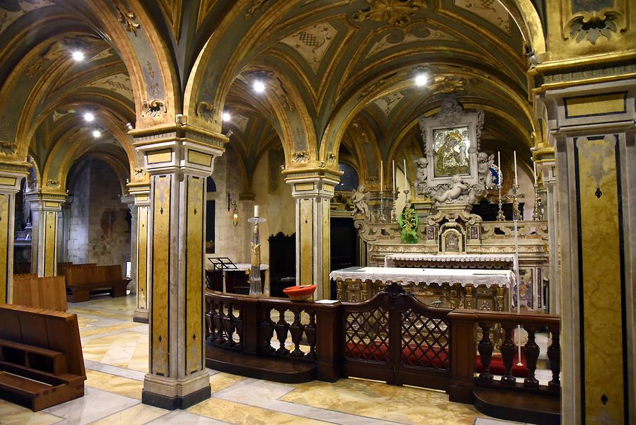 Bari - Cathedral; Crypt