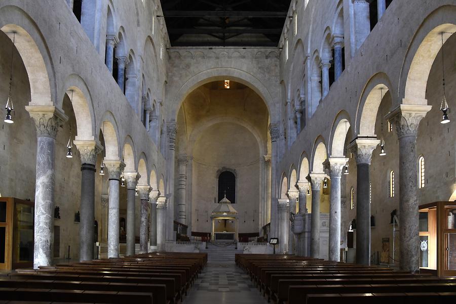 Bari - Cathedral; Inside