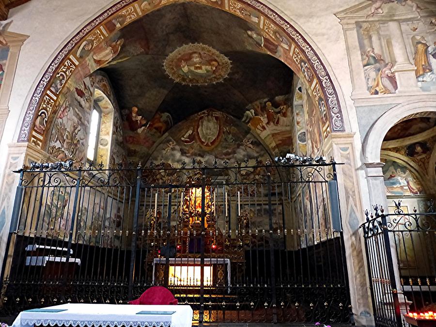 Bergamo - Chiesa di San Michele del Pozzo Bianco, Altar