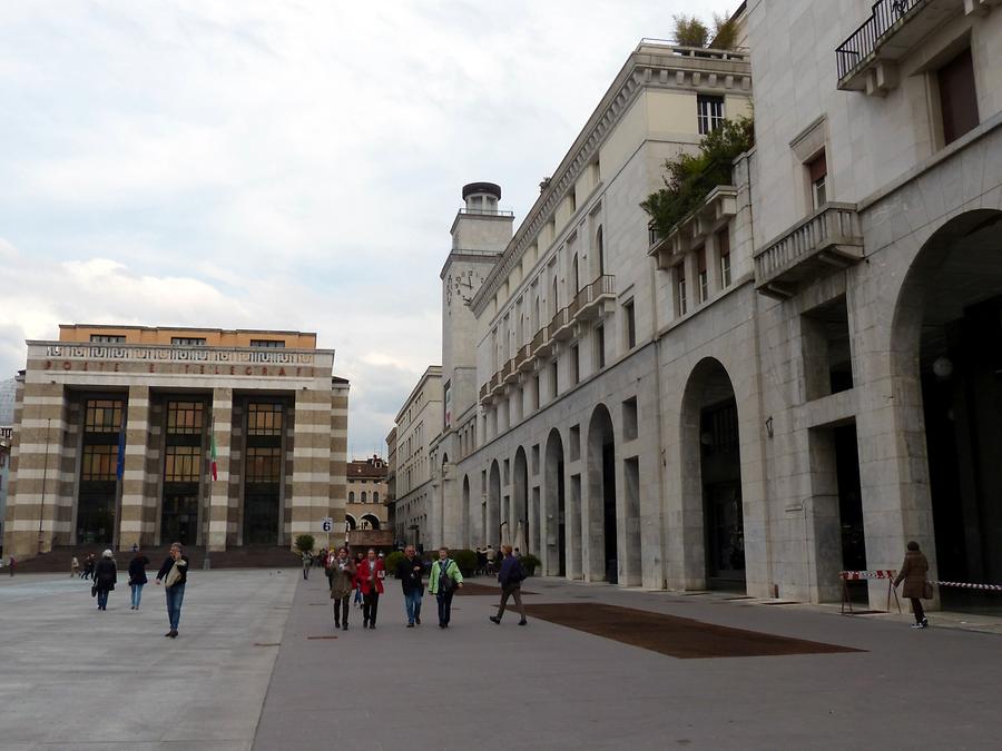 Brescia - Piazza della Vittoria