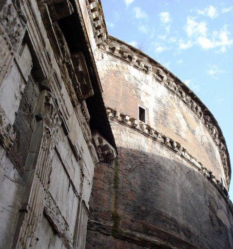 Pantheon in Rome (1)
