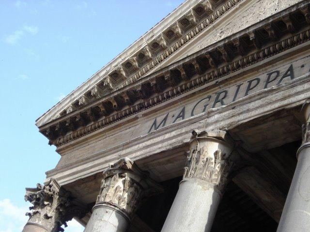 Pantheon in Rome (2)