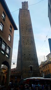 Two Towers, the symbol of Bologna, Italy. 2016. Photo: Clara Schultes