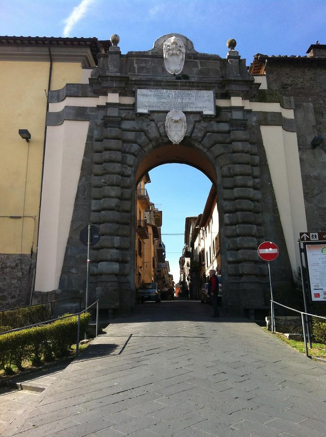 Montefiascone - Porta del Borgo