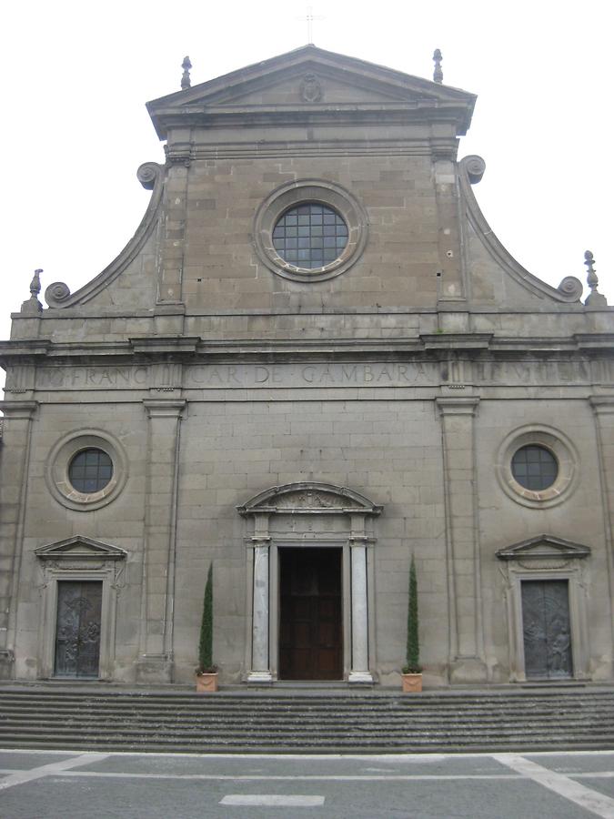 Viterbo - Piazza San Lorenzo, Duomo San Francesco