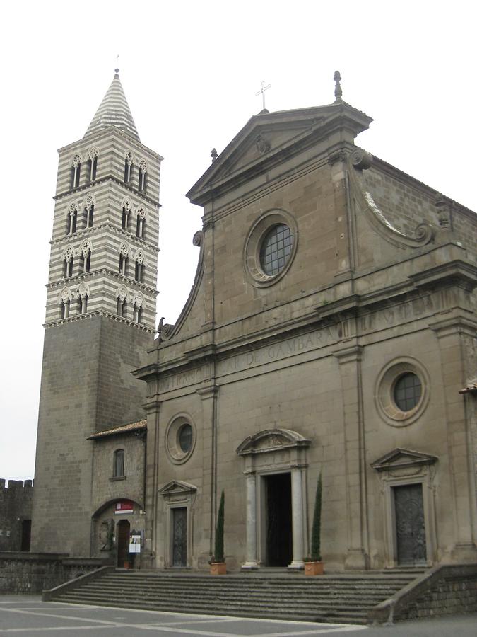 Viterbo, Piazza San Lorenzo - Duomo San Francesco
