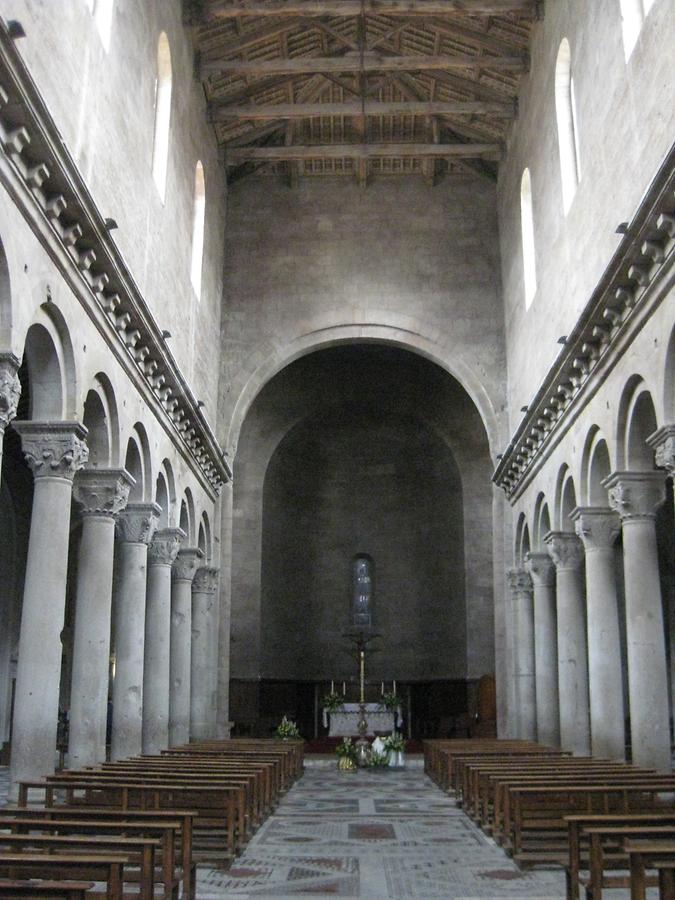 Viterbo - Piazza San Lorenzo, Duomo San Francesco