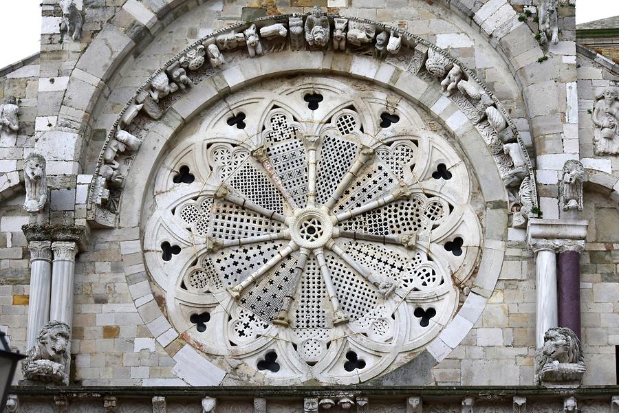 Troia - Cathedral; Rose Window