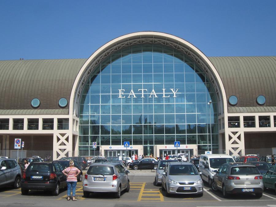 Entrance to the Eataly
