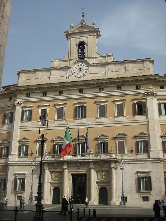 Piazza Montecitorio - Palazzo di Montecitorio