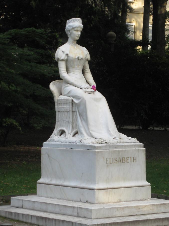 Meran - Empress Elisabeth Park; Empress Elisabeth Monument