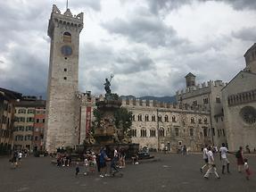 Trient - Piazza del Duomo - Palazzo Pretorio and Torre Civica and Fontana del Nettuno