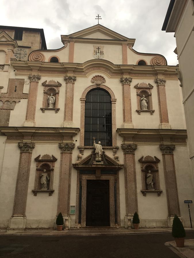 Trient - Via Roma 57 - Chiesa di San Francesco Saverio