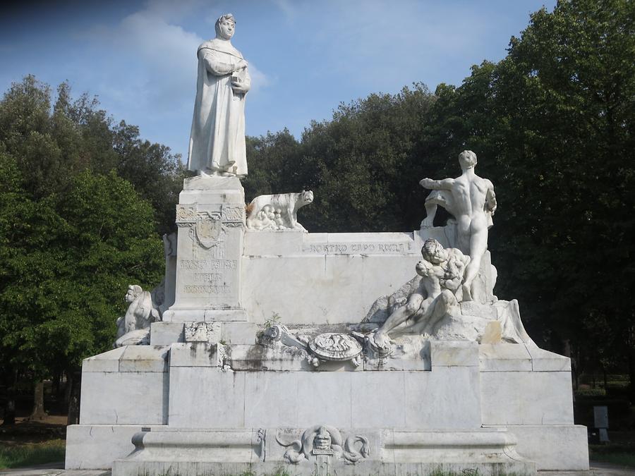 Arezzo - City Park; Statue of Francesco Petrarca