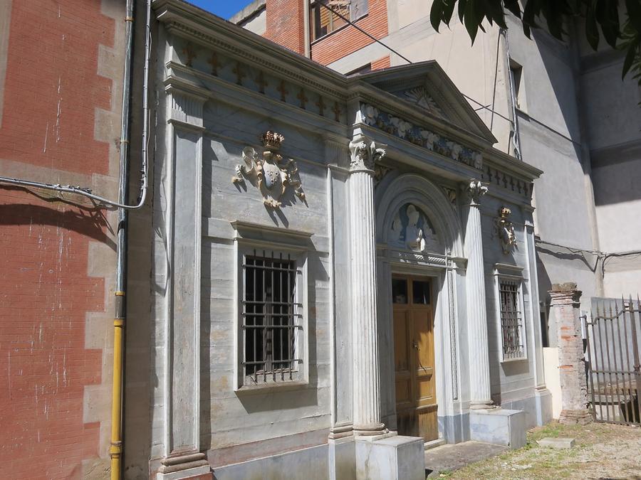 Capazzone Pianore - Villa Borbone delle Pianore; Chapel