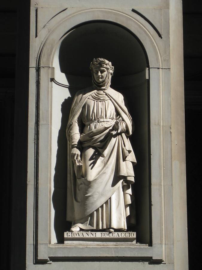 Florence - Piazzale degli Uffizi; Giovanni Boccaccio