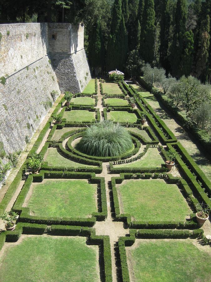 Gaiole in Chianti - Castello di Brolio; Gardens