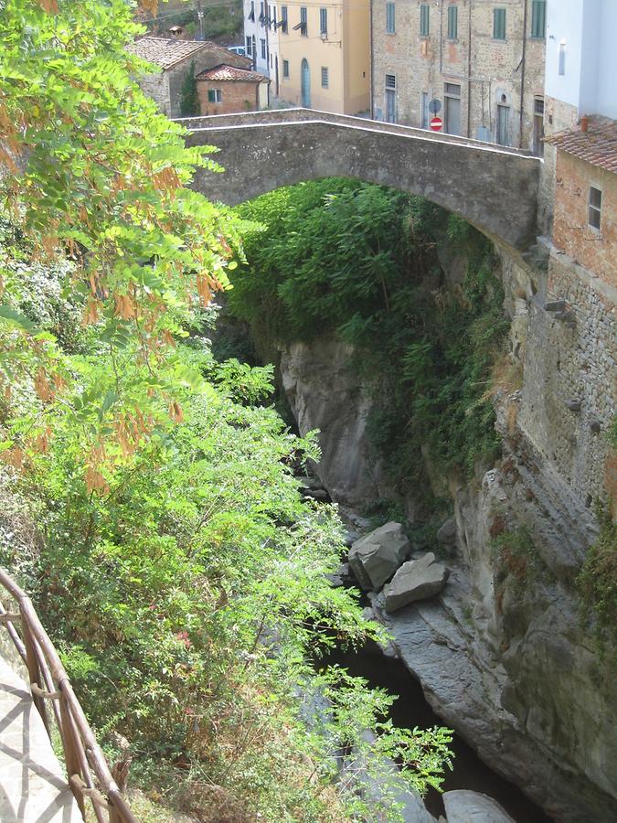 Loro Ciuffenna - Ponte Vecchio and Ciuffenna River