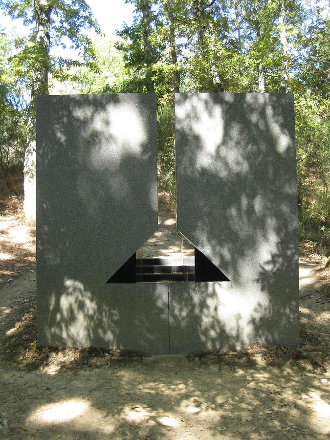 Pievasciata - Chianti Sculpture Park; 'Construccion para Atrapar el Tiempo', P. A. Mendez