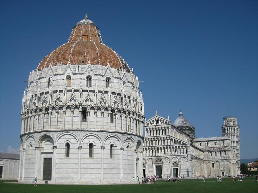 Pisa - Cathedral Square