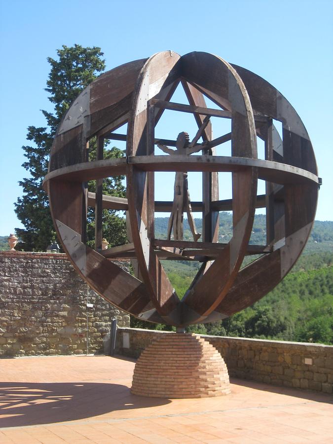 Vinci - Wooden Sculpture by M. Ceroli