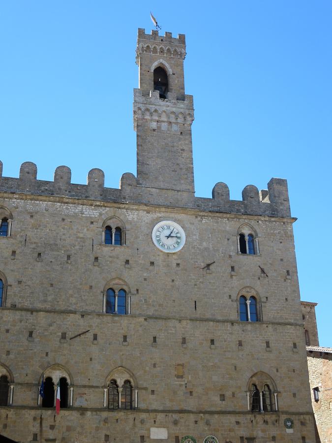 Volterra - Piazza dei Priori; Town Hall