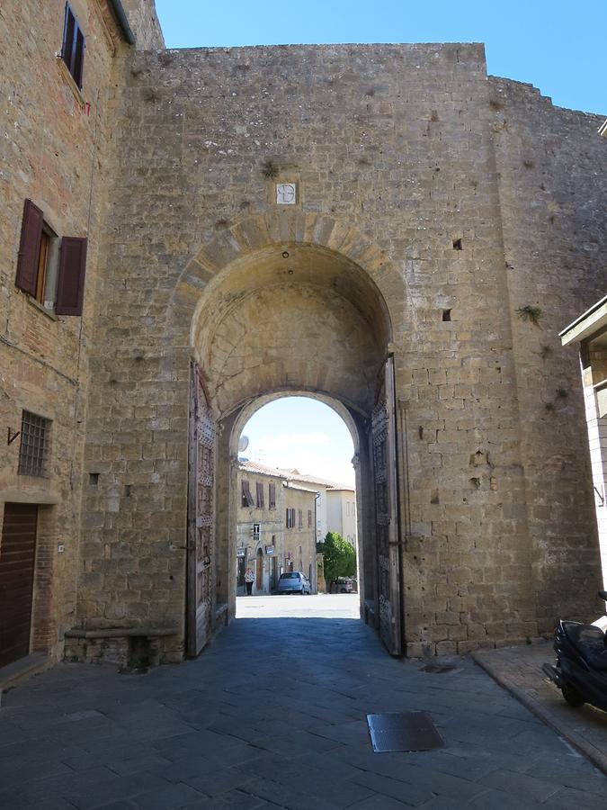 Volterra - Porta Fiorentina
