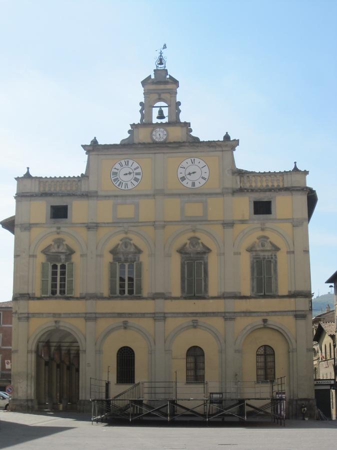 Citta di Castello - Piazza Matteotti - Palazzo del Podesta