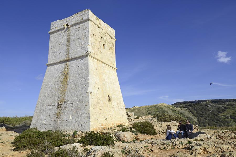 Għajn Tuffieħa Bay - Ta Għajn Tower