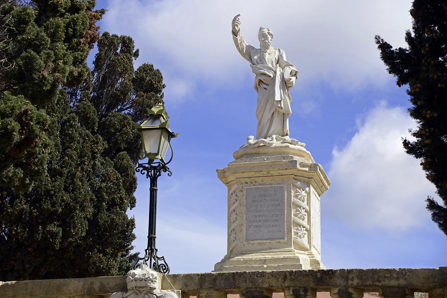 Rabat - St Paul' Statue