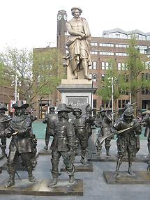 Amsterdam - Monument of Rembrandt with 'The Night Watch'