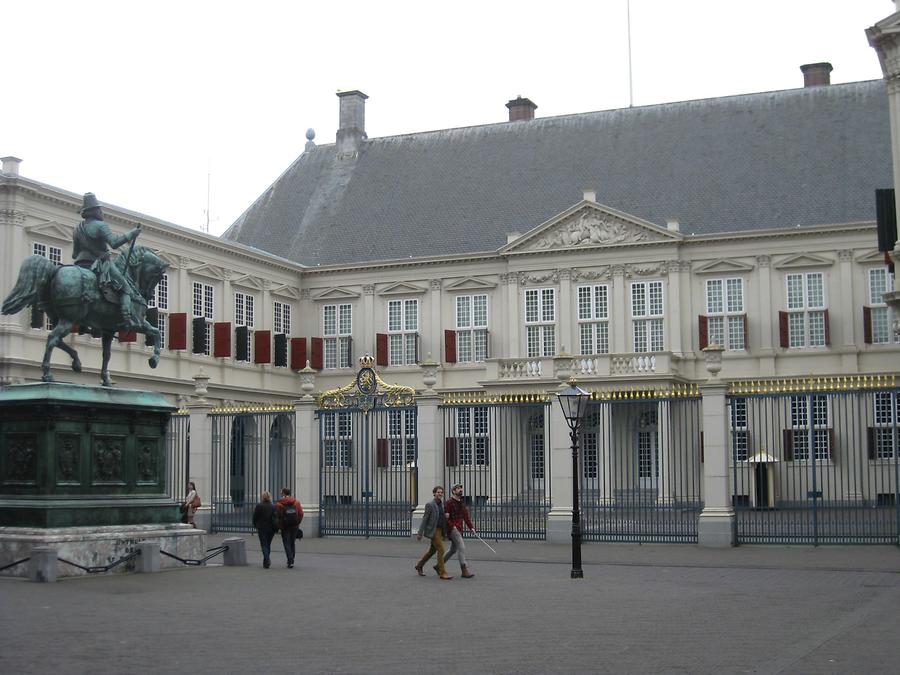 The Hague - Koninklijk Paleis Noordeinde