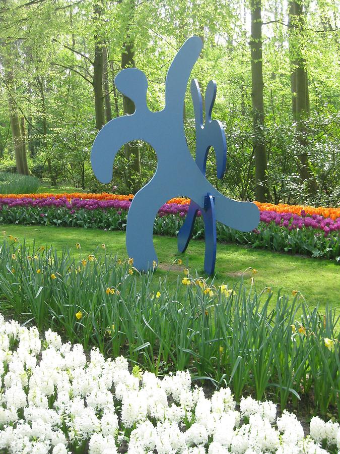 Keukenhof - Sculpture by Keith Haring