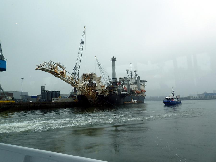 Rotterdam - Harbour Tour; Salvage Ship