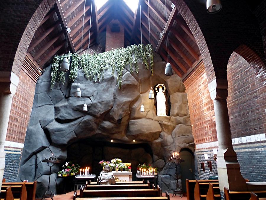 Scheveningen - Lourdes Grotto