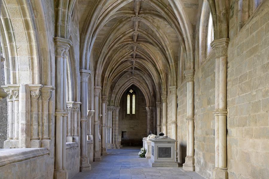 Évora - Cathedral; Cloister