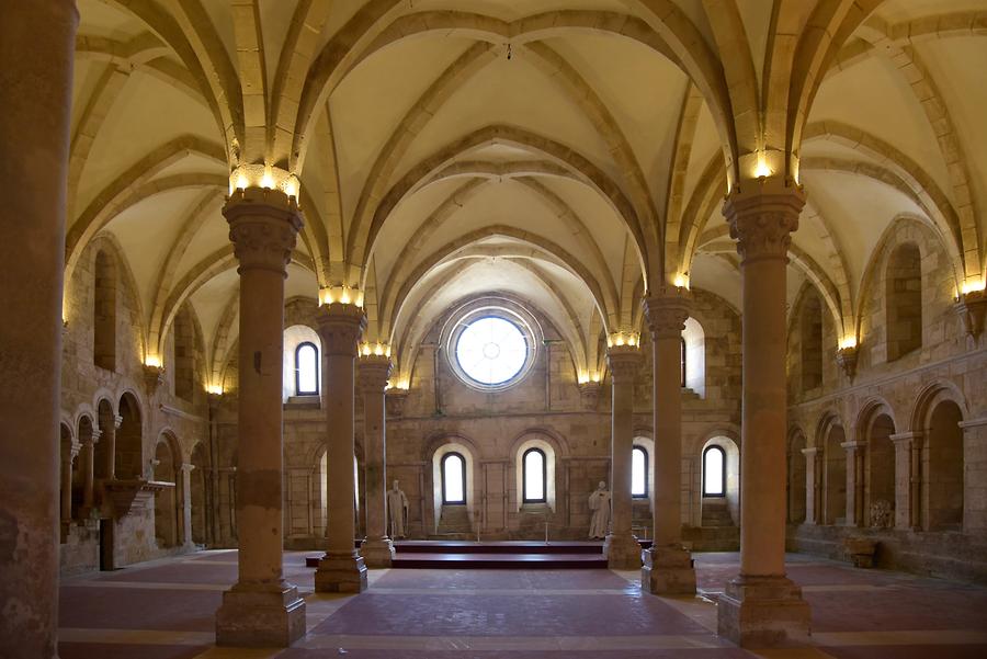 Alcobaça Monastery; Inside