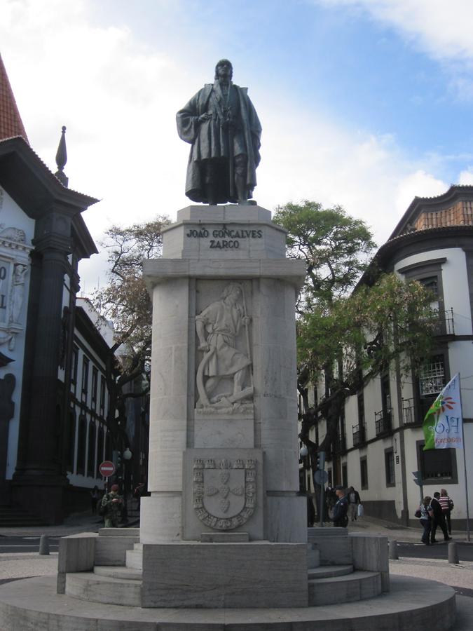 Funchal - Avenida Arriaga - Zarco Monument