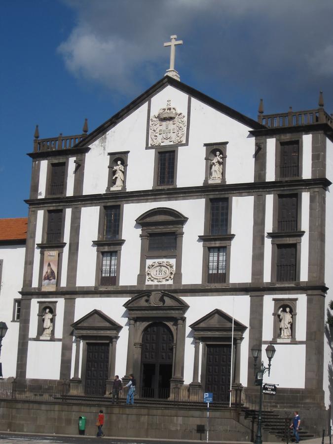Funchal - Igreja do Colégio