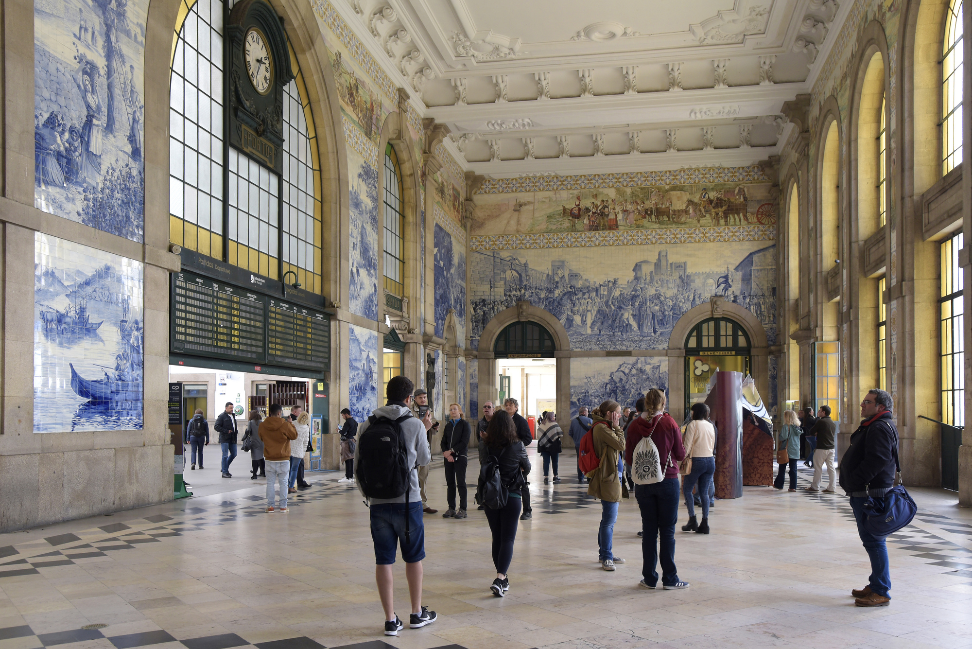 São Bento Railway Station (1) | Porto | Pictures | Portugal in Global ...