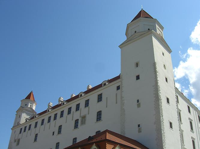 Bratislava, Castle