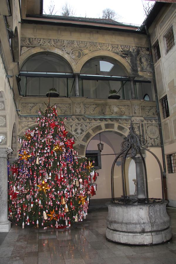 Town Hall Christmas Tree