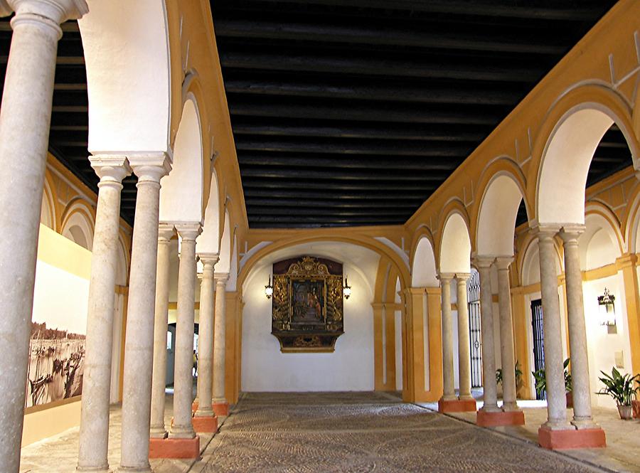 Seville Reales Alcazares – Courtyard