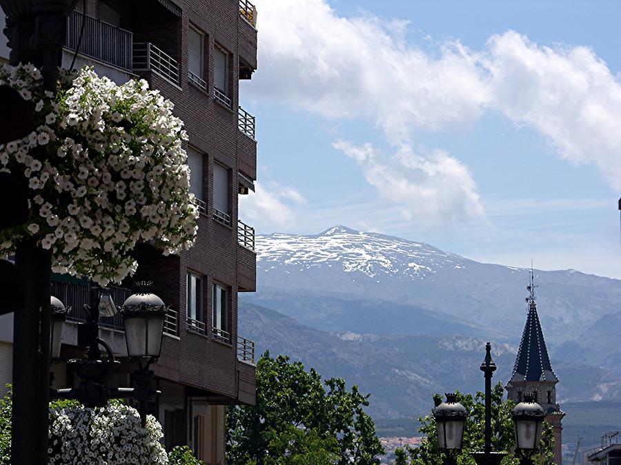 Granada – Snowcapped Sierra Nevada mountains