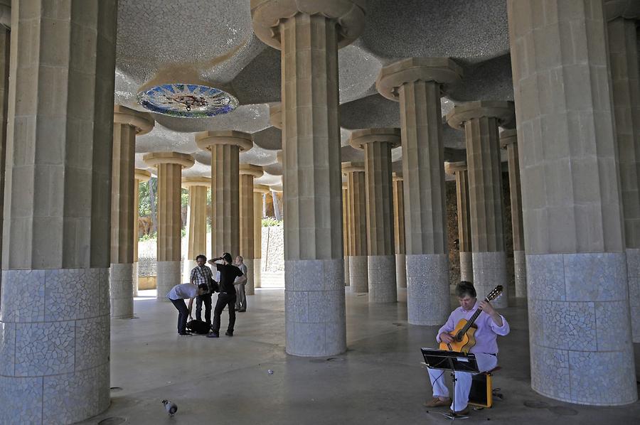 Parc Güell - Hypostyle Hall