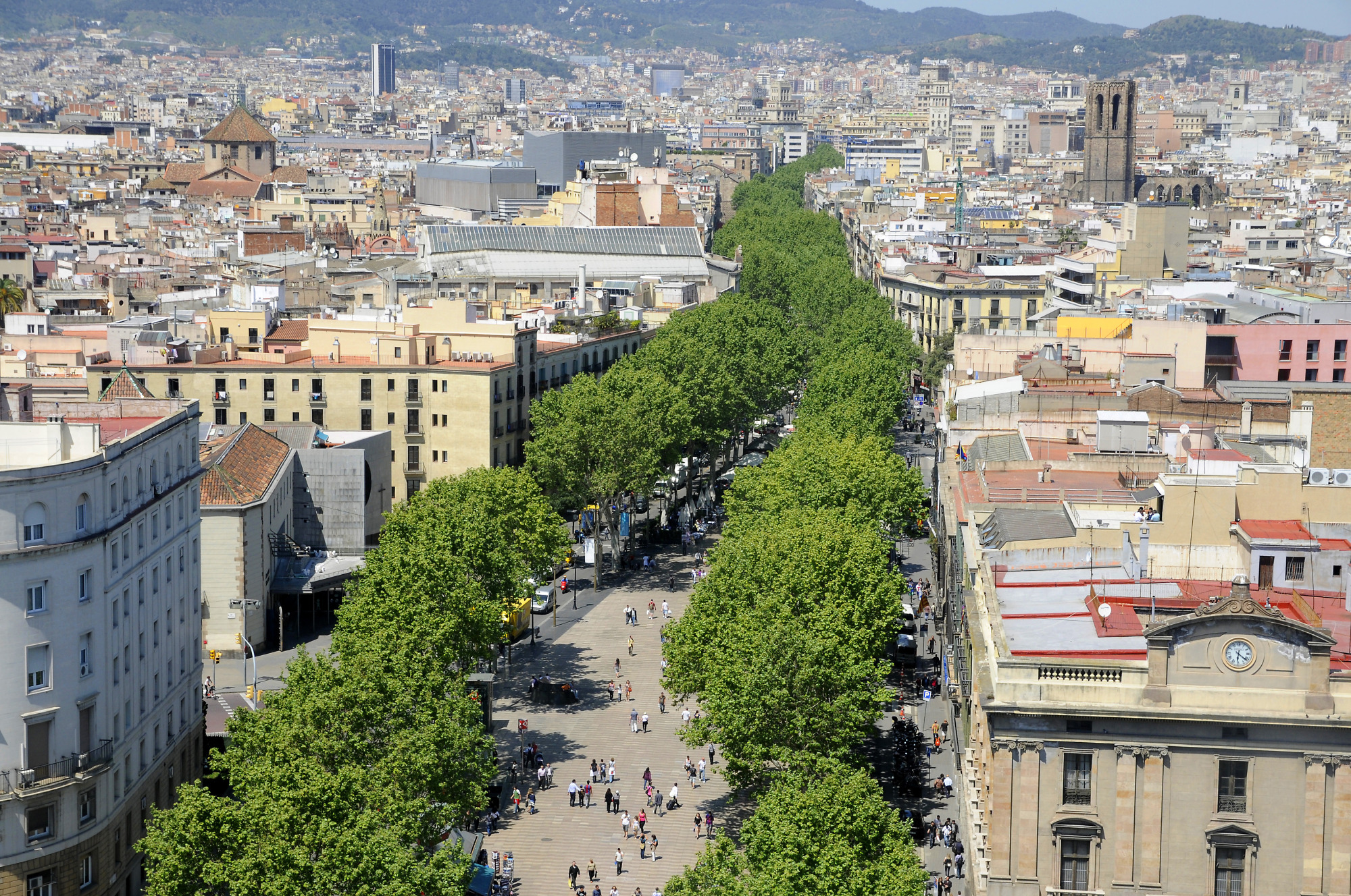 Columbus Monument - Overlooking La Rambla | Barcelona (2) | Pictures ...