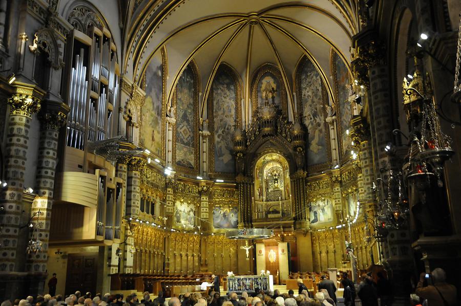 Santa Maria de Montserrat Abbey - Inside