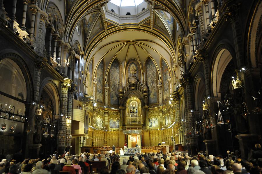 Santa Maria de Montserrat Abbey - Inside