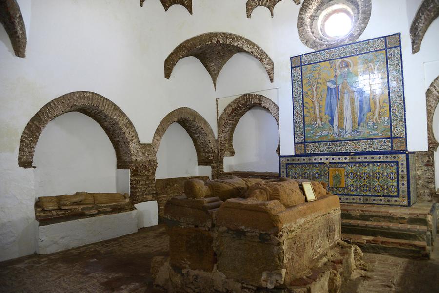 Tentudía Monastery - Grave of Correa