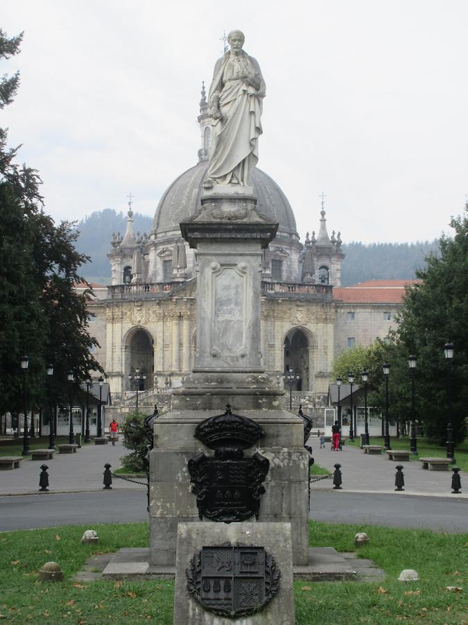 Azpeitia Loiola - Statue of Ignatius of Loyola in front of Sanctuary of Loyola